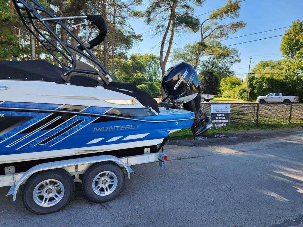 2018 Monterey Boats M-45