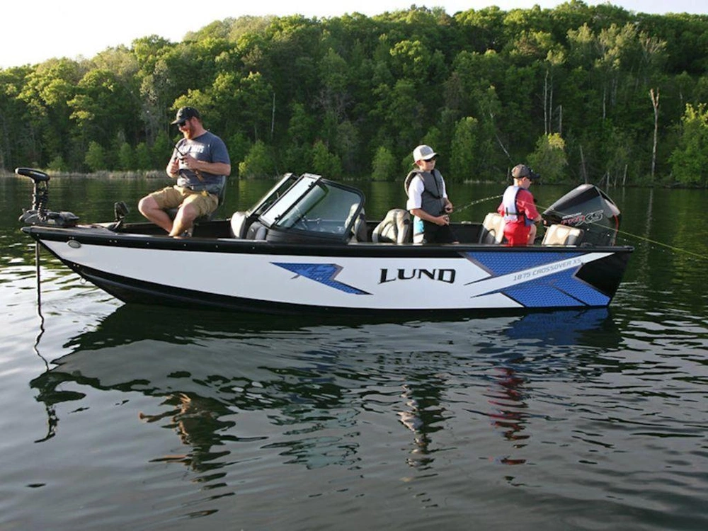 2025 Lund Boat Co 1875 Crossover Xs Sport