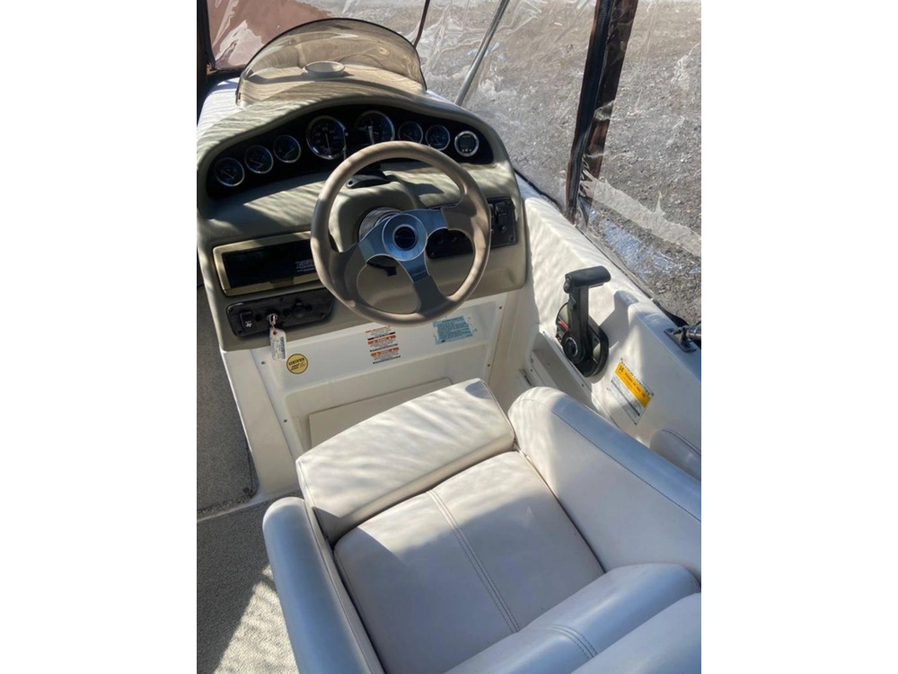 1999 Chaparral 210 Sunesta