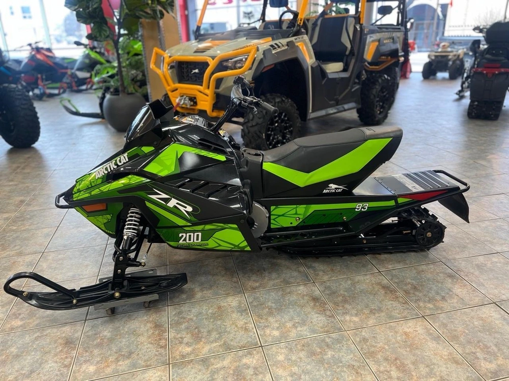 Arctic Cat Zr 200 Es 2025 alt