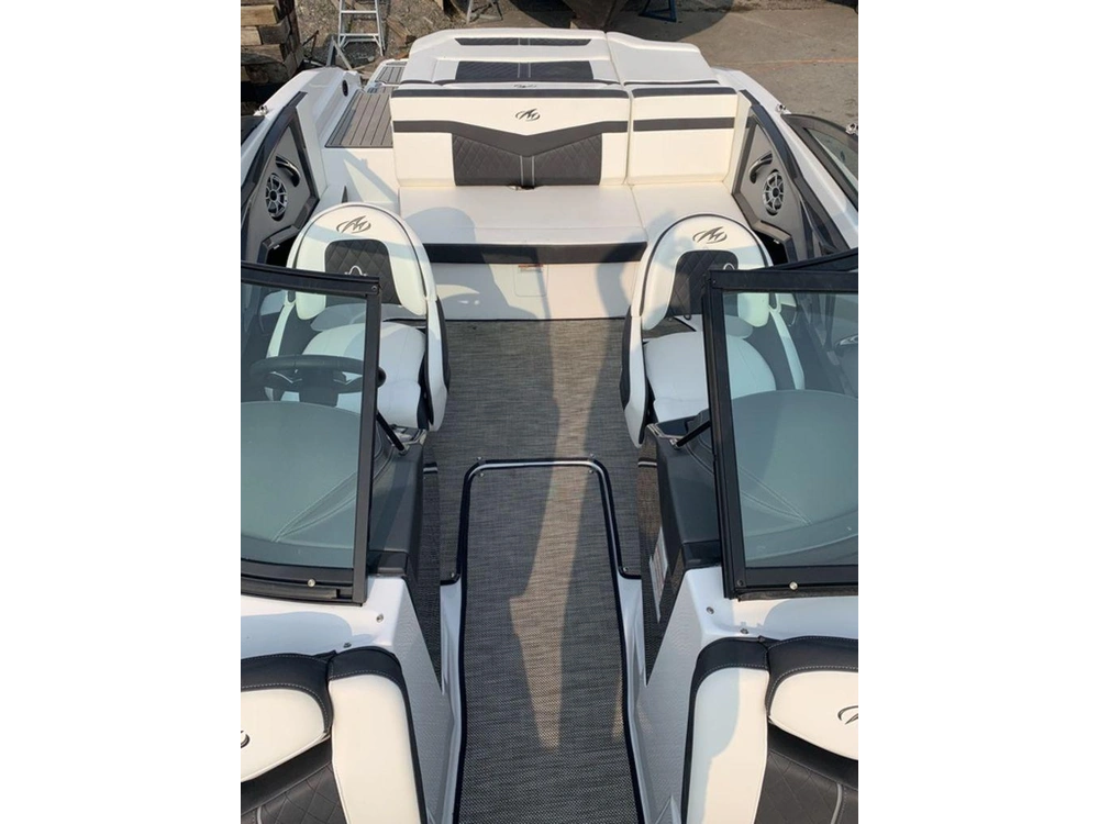 2018 Monterey Boats 218ss