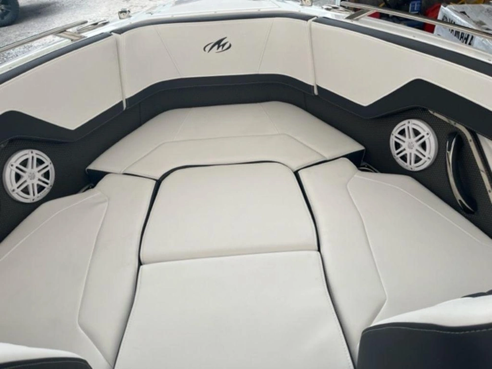 2025 Monterey Boats 258ss