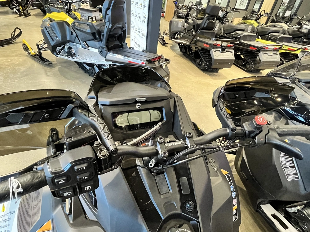 Ski-doo Backcountry X-rs 146 850 E-tec Storm 150 1.5'' E.s. 2025 alt