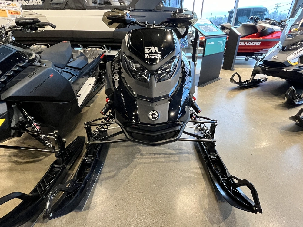Ski-doo Backcountry X-rs 146 850 E-tec Storm 150 1.5'' E.s. 2025 alt