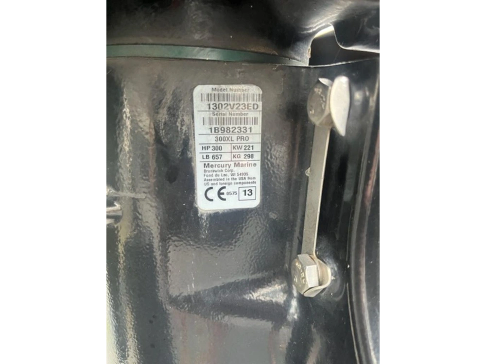 2013 Crestliner Raptor 2050