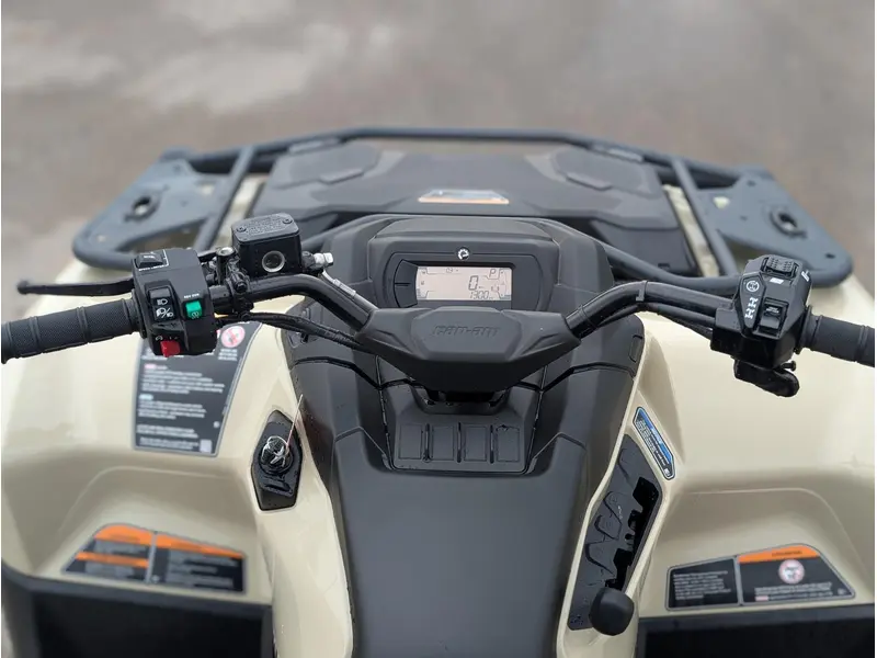 2025 Can-Am Outlander Pro XU HD7