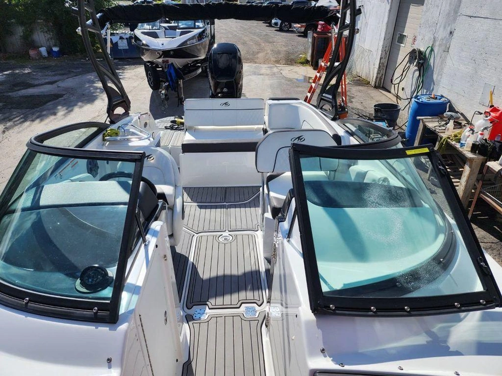 2018 Monterey Boats M-45