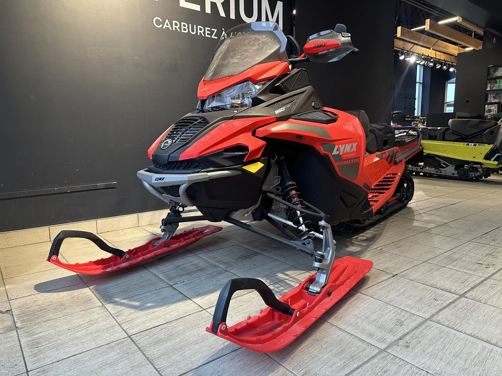 2023 Lynx Brutal 850 alt
