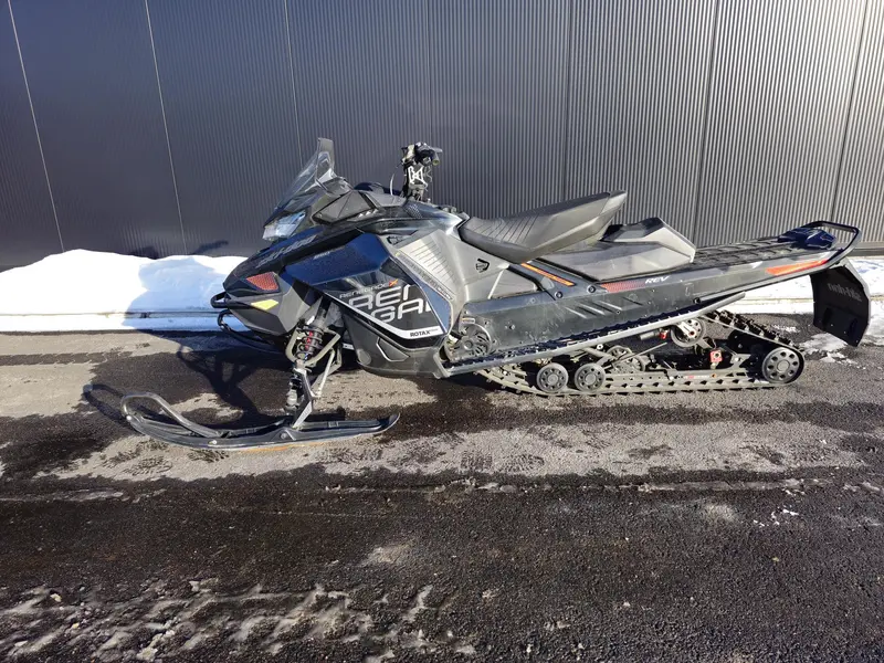 2018 Ski-Doo RENEGADE RENEGADE 850