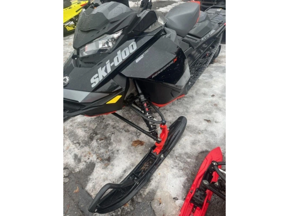 2020 Ski-doo Renegade® X Rotax® 850 E-tec® Ripsaw 1.25 Black