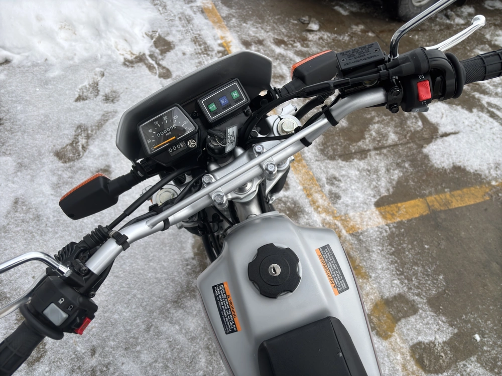 Yamaha Tw200 2025 alt