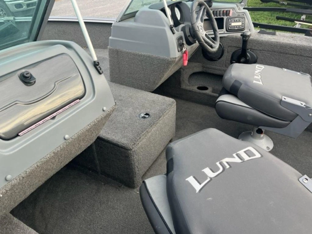 2014 Lund Boat Co Impact 1775