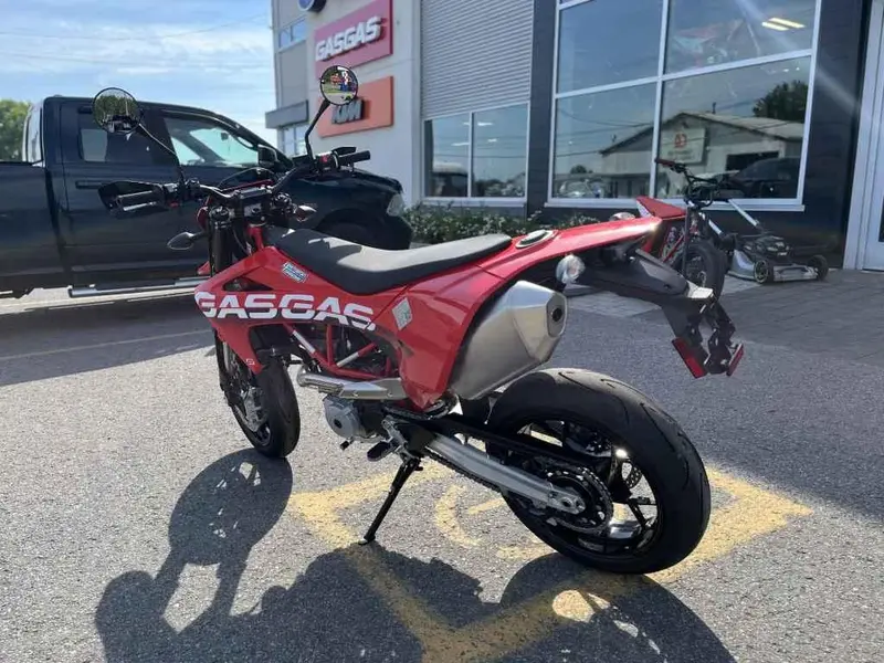 2024 GASGAS SM 700