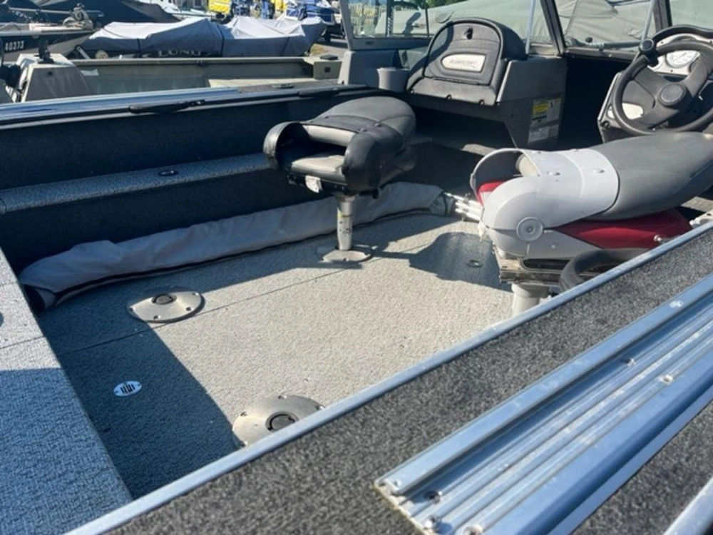 2006 Alumacraft Dominator 175