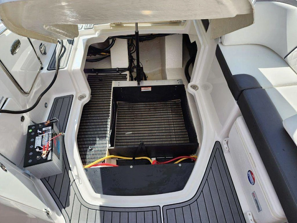 2018 Monterey Boats M-45