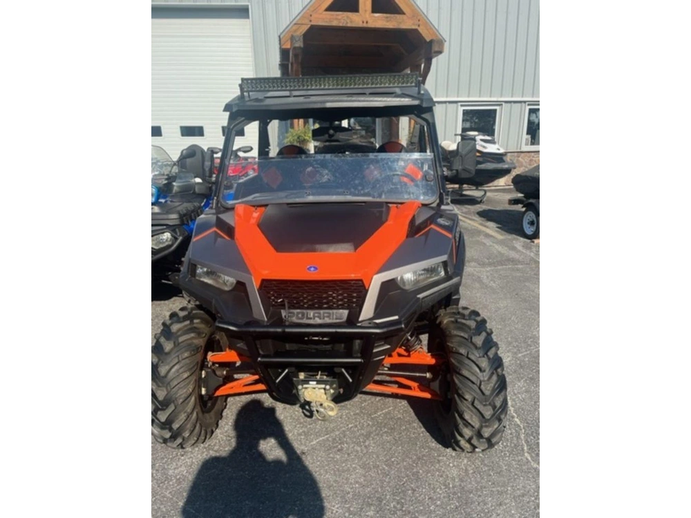 2017 Polaris General™ 1000 Eps Deluxe Titanium Matte Metallic