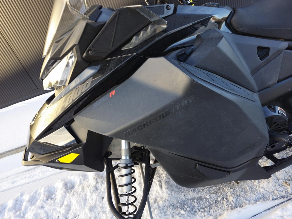 Ski-doo Back Country Back Country 600r 2021 alt