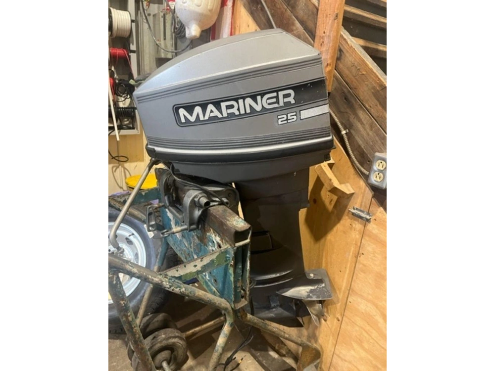 1999 Mariner 25 Long Remote