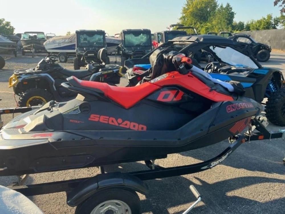 2022 Sea-doo Spark® Trixx™ 2-up Rotax® 900 H.o. Ace™ Ibr