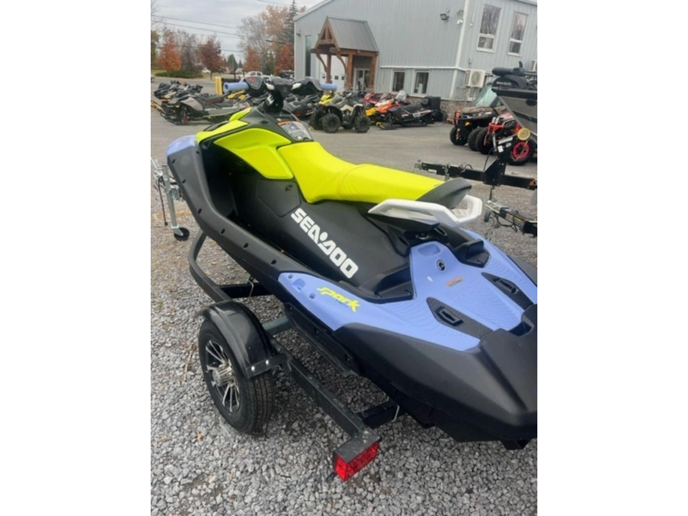 2024 Sea-doo Spark® Trixx™ For 3 Rotax® 900 Ace™ - 90 Ibr