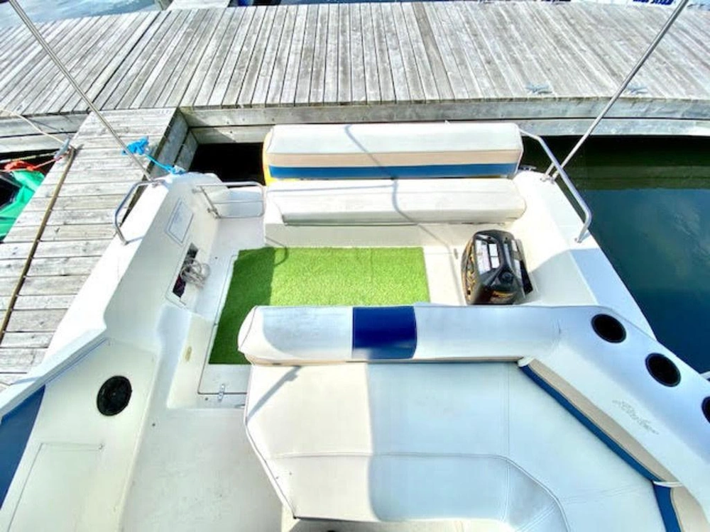 1999 Rinker Boat Co 280