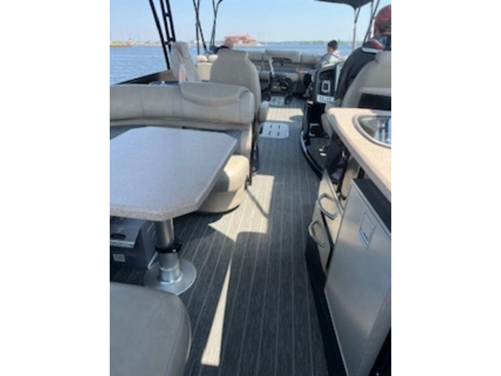 2021 Premier 310 Escalante