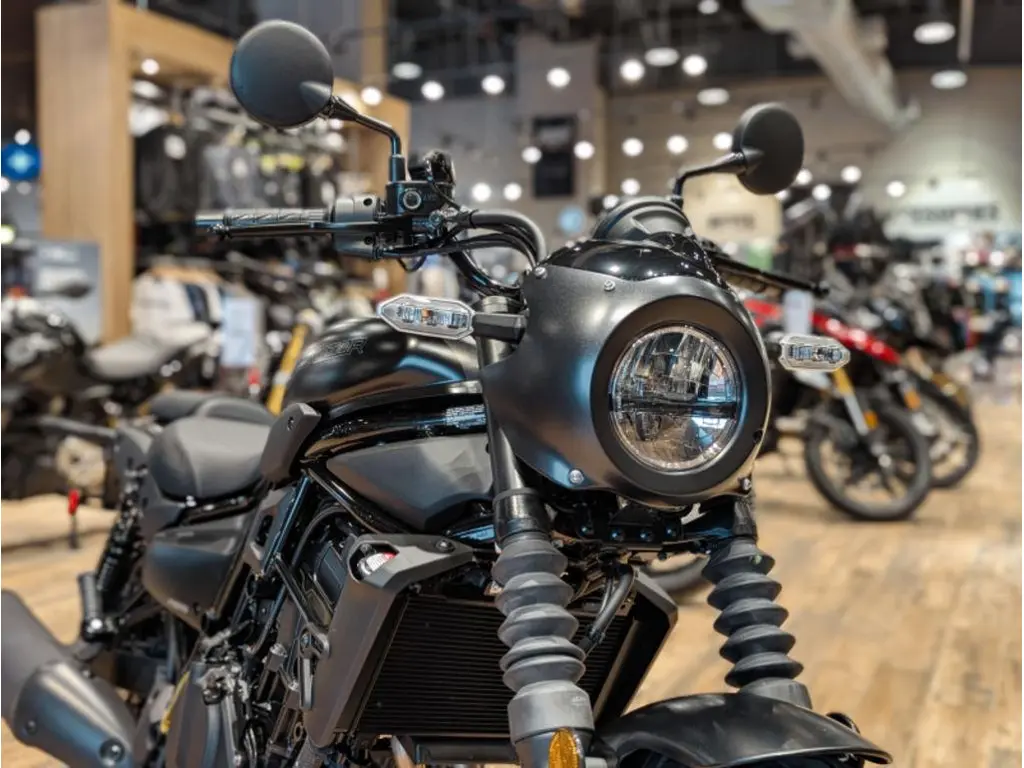 New 2025 Kawasaki Eliminator 500 SE // Metallic Matte Carbon Gray