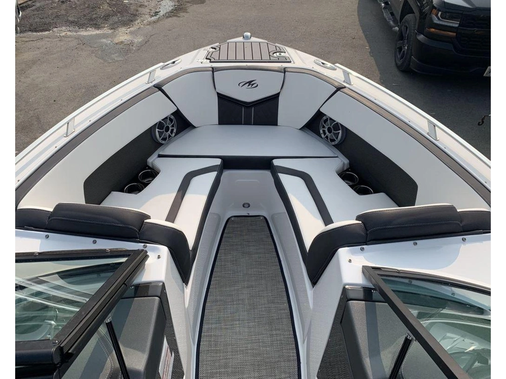 2018 Monterey Boats 218ss