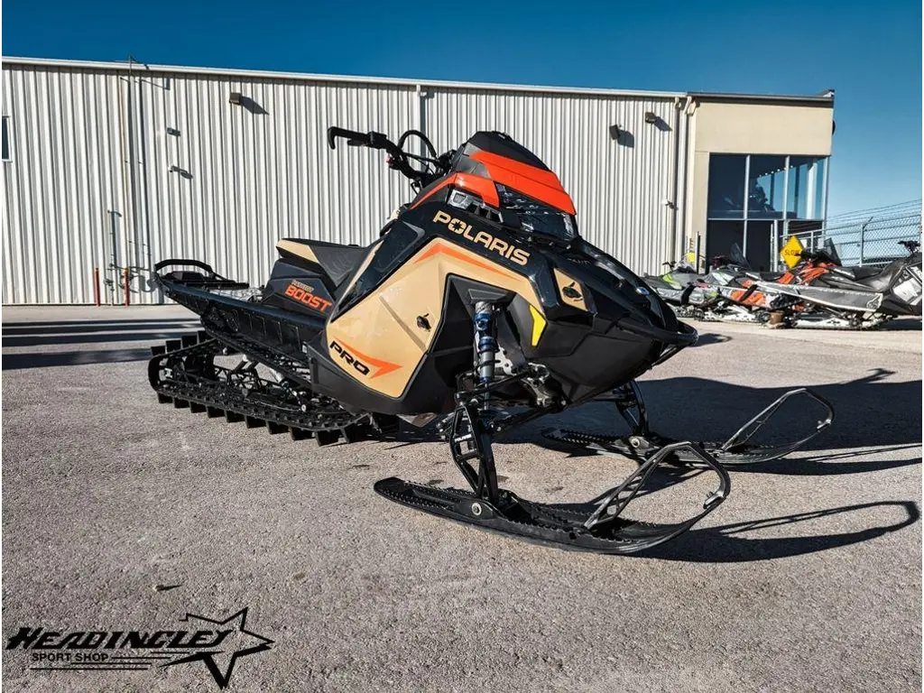 2022 Polaris Patriot Boost PRO RMK Matryx Slash 165 2.75″ // Military Tan/Gloss Black/Orange Burst