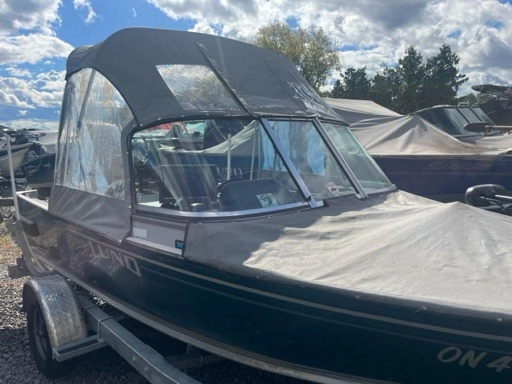 2004 Lund Boat Co 1650 Sport