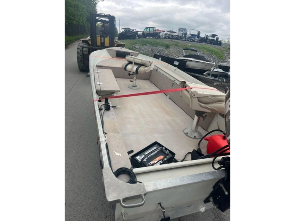 1999 Sylvan 1400 Tiller