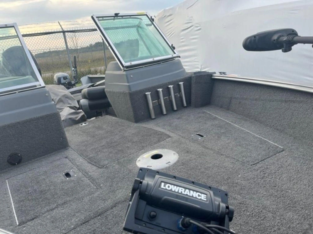 2014 Lund Boat Co Impact 1775