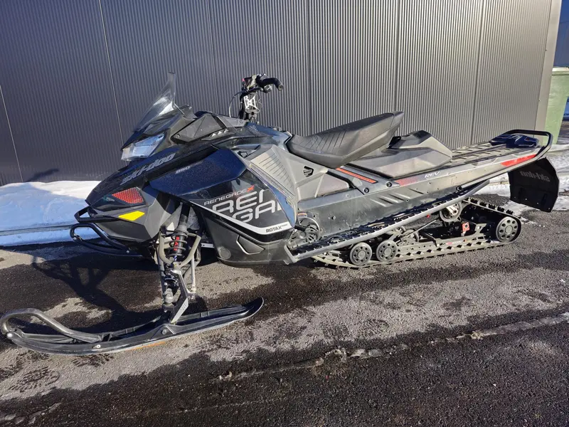 2018 Ski-Doo RENEGADE RENEGADE 850