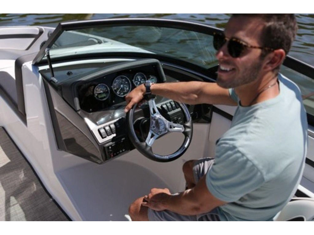 2024 Monterey Boats M-205