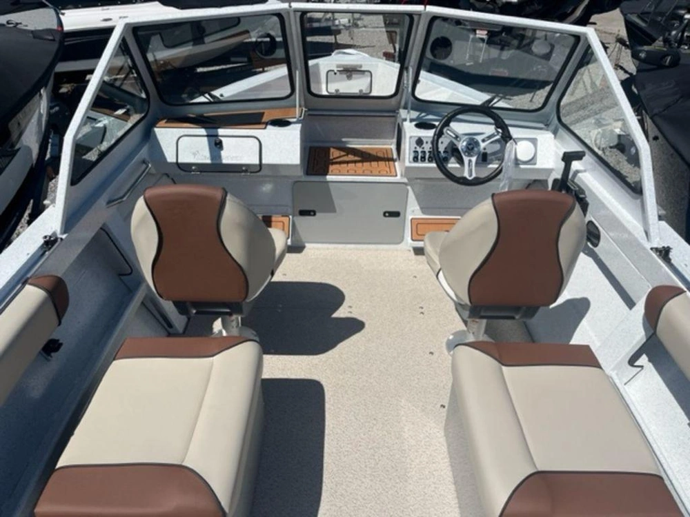 2024 Kingfisher 1825 Falcon