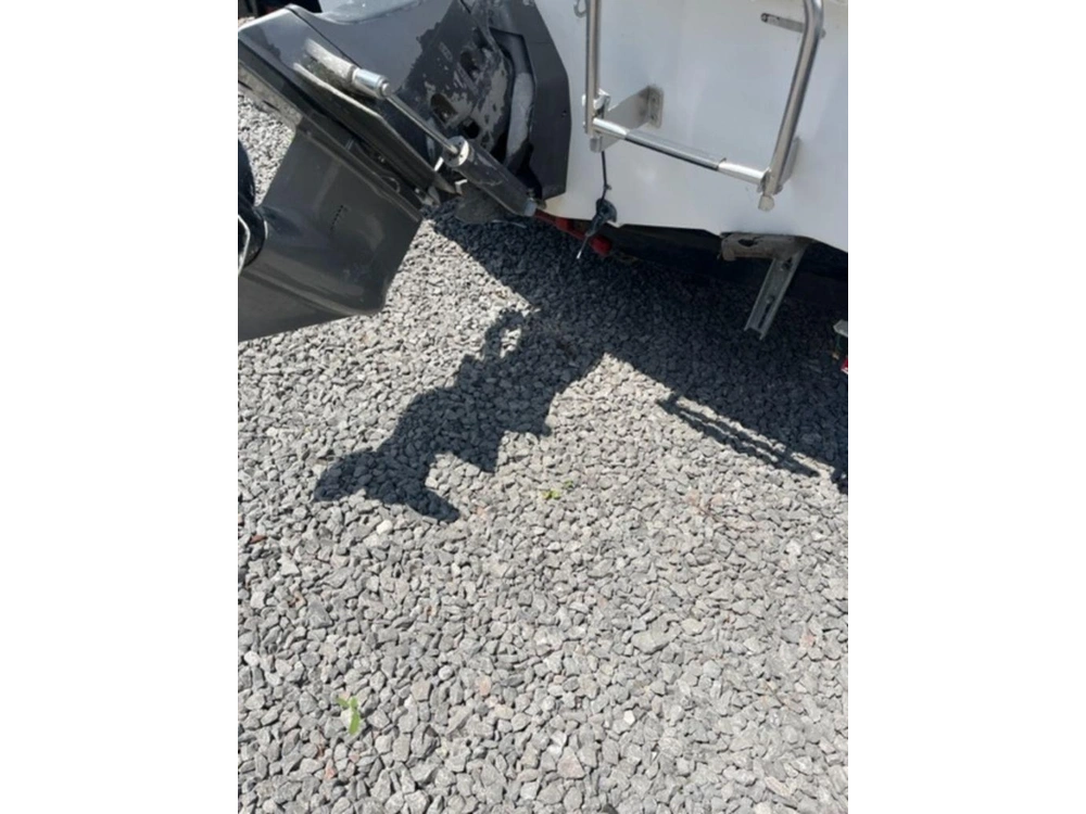 2005 Glastron 175