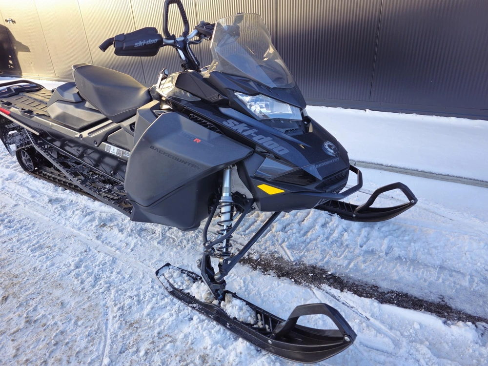 Ski-doo Back Country Back Country 600r 2021 alt