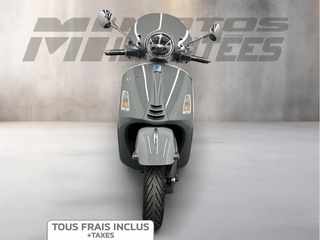 2021 Vespa GTS Super 300 Tech