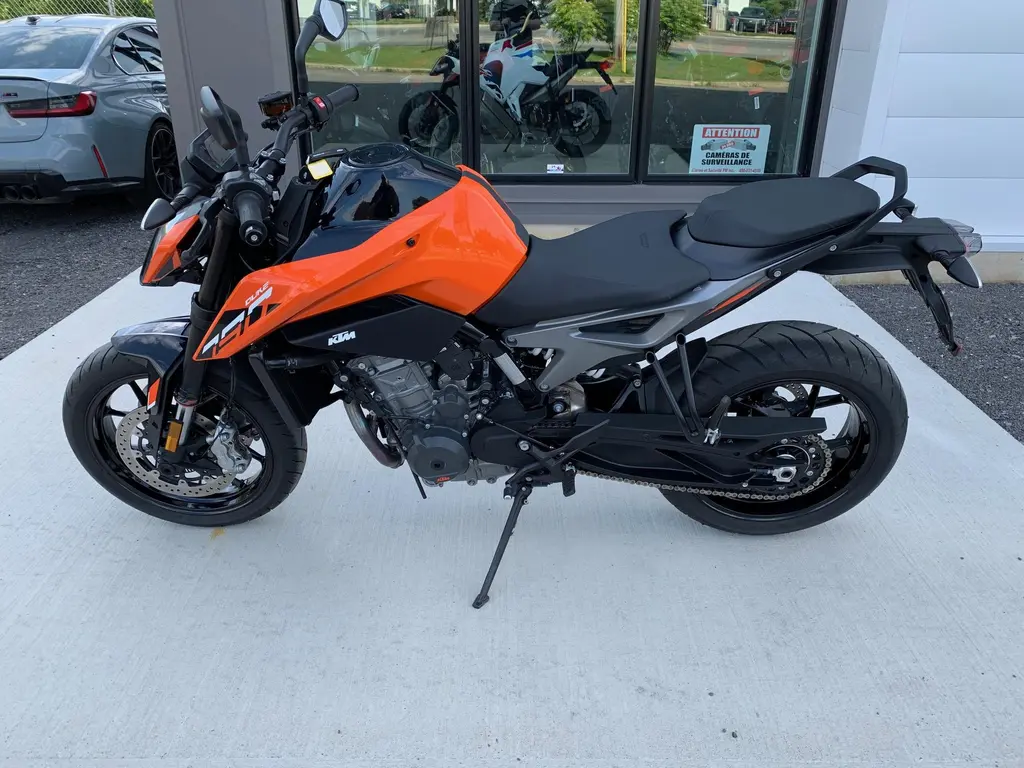 2023 KTM 790 DUKE