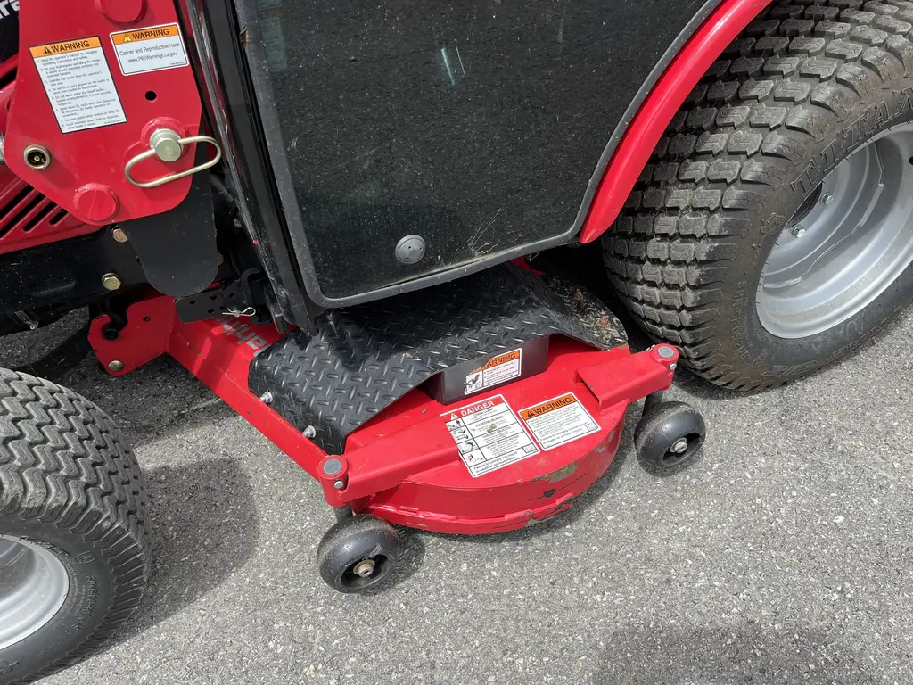 Mahindra Emax 25 CAB 2022