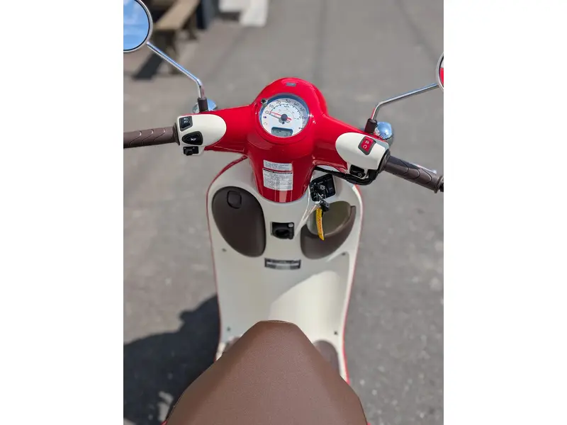 2025 Honda GIORNO NCW50S | 🌍 Rival Piaggio Typhoon 50, Vespa Primavera 50 & Yamaha Jog 🌍