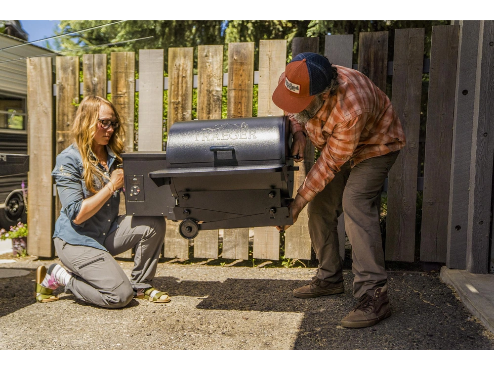 2025 Traeger Tailgater 20 alt