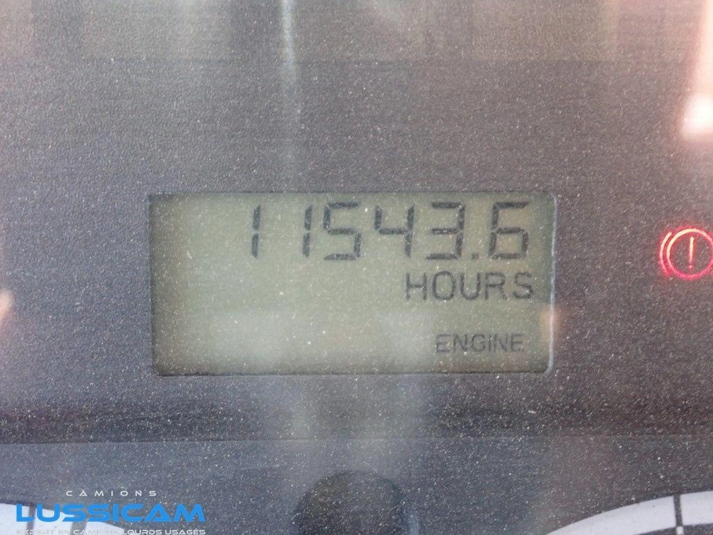 Freightliner M2106 2005