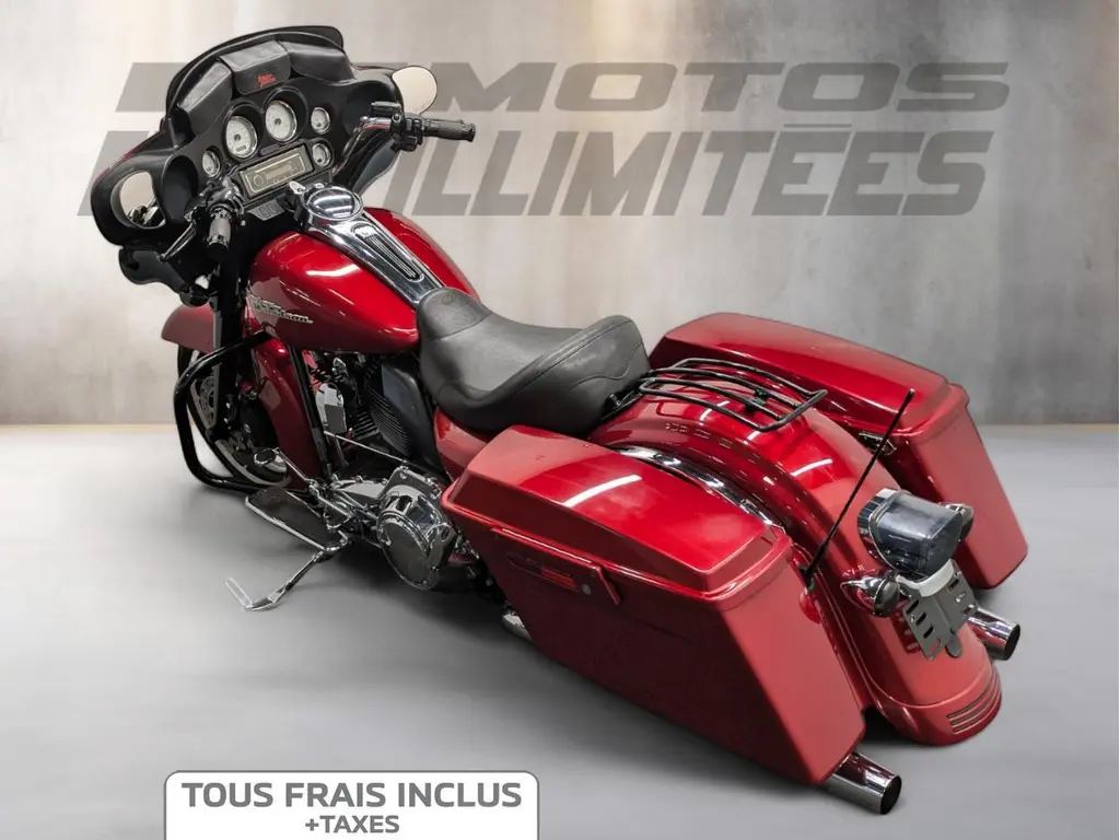 2012 Harley-Davidson FLHX Street Glide 103