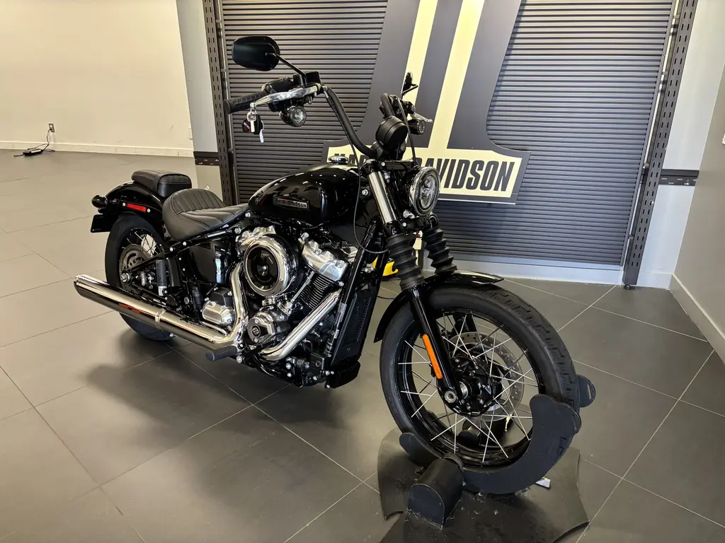 2025 Harley-Davidson FXBB Street bobFXBB