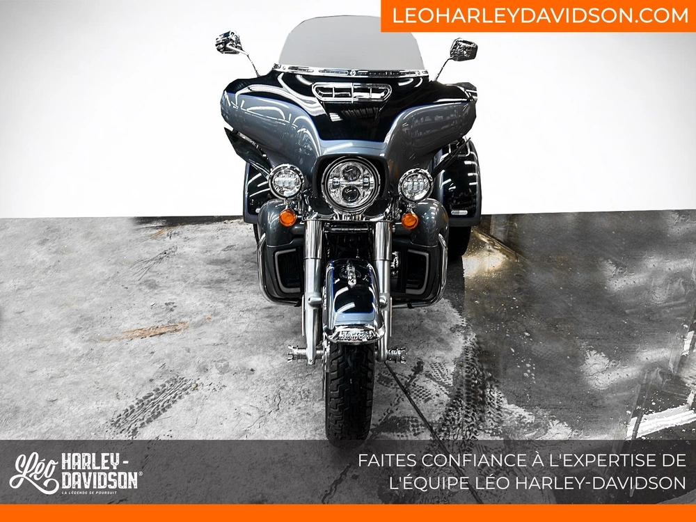 Harley-davidson Flhtcutg Tri Glide Ultra 2022 alt