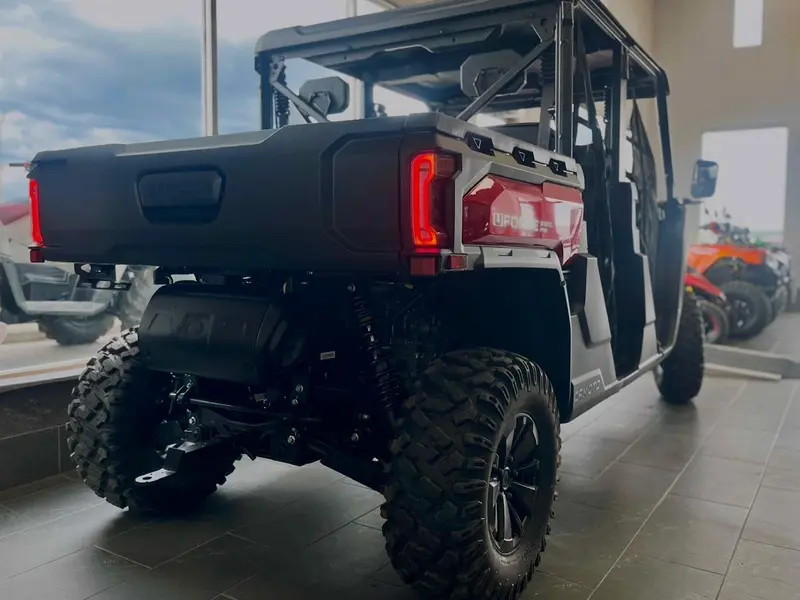 2025 CFMOTO Uforce U10 XL Pro thumbnail 3