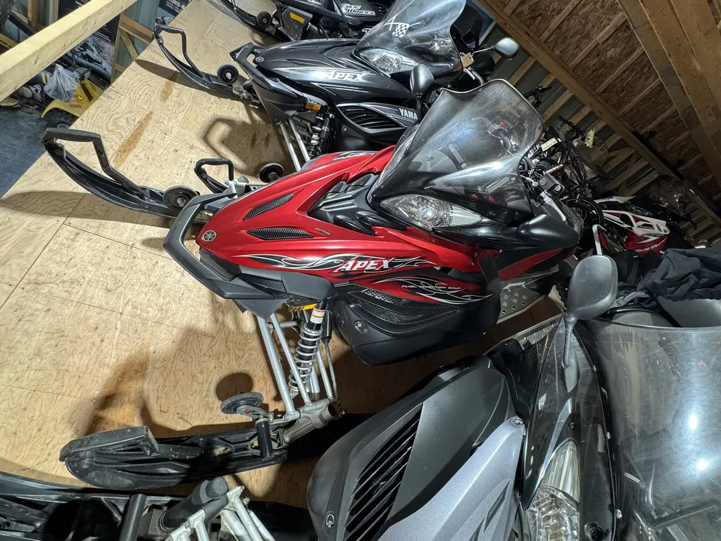 2011 Yamaha RX10P APEX XTX ( DAE )