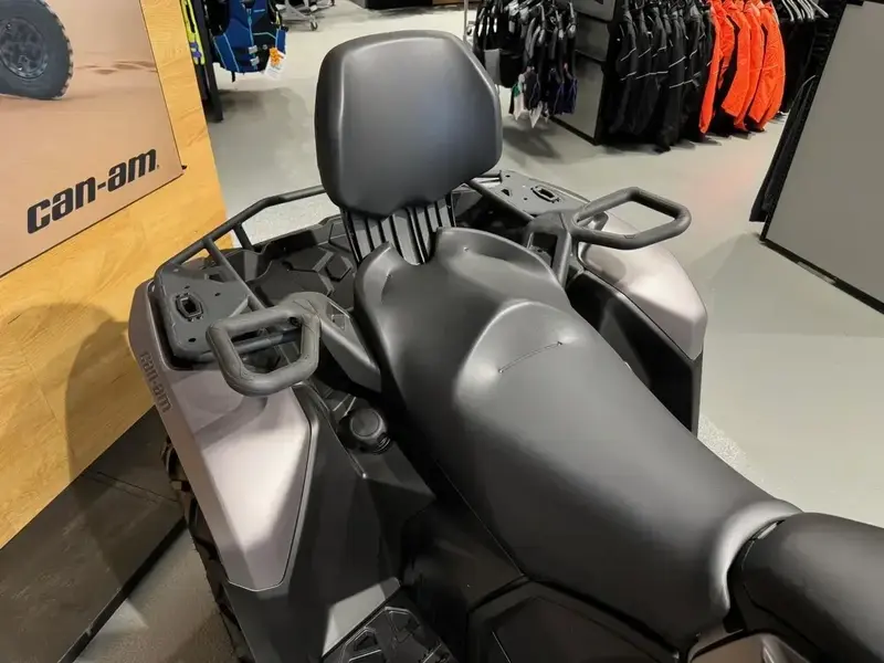 2025 Can-Am OUTLANDER MAX 700 XT