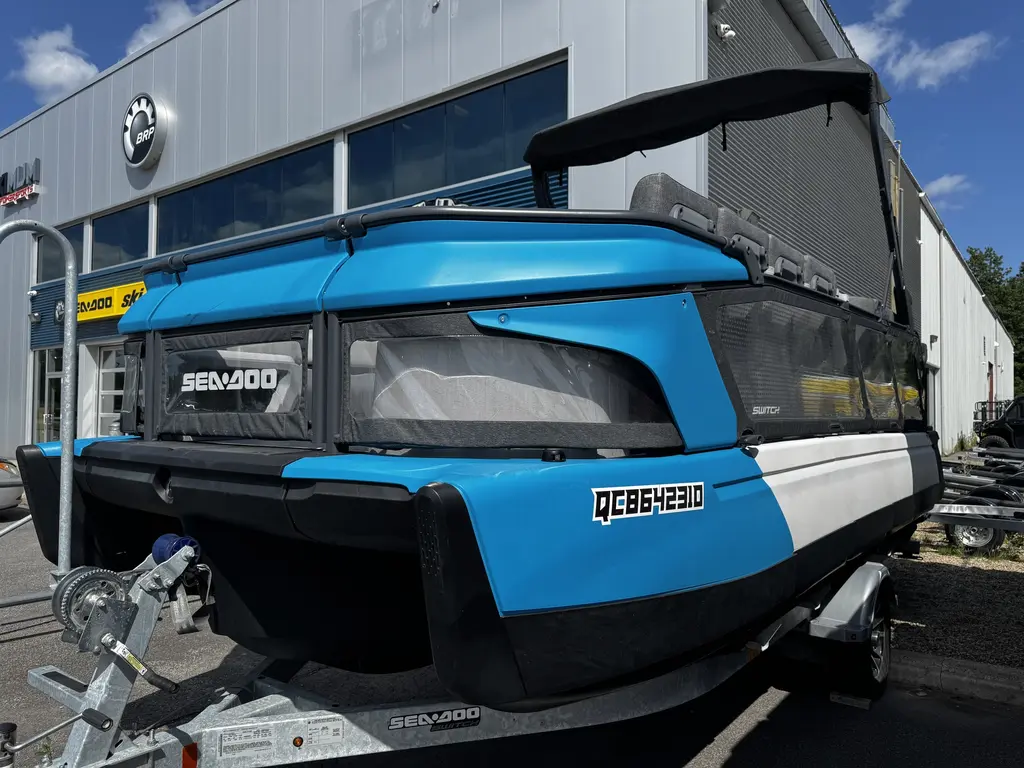 Sea-Doo/BRP SWITCH CRUISE 21' 230HP - PAINTED TRAILER 2023 - SWITCH CRUISE 21' 230HP - PAINTED TRAILER
